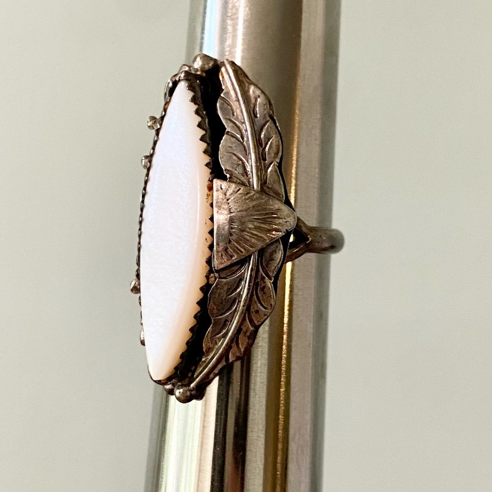 925 Sterling Silver Mother Of Pearl Statement Ring